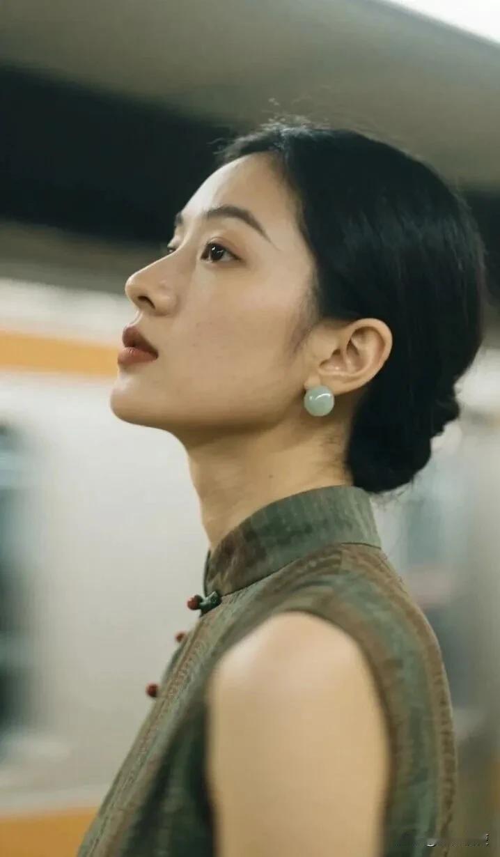 美到骨子里的女人，是什么样子的