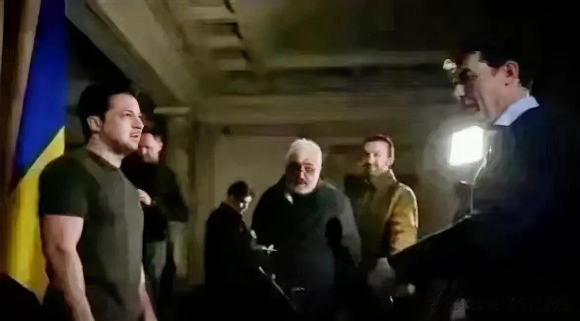突发，刚刚，斯基的总统府被炸！！斯基逃过一劫！！

乌克兰炸了克里米亚大桥，俄罗