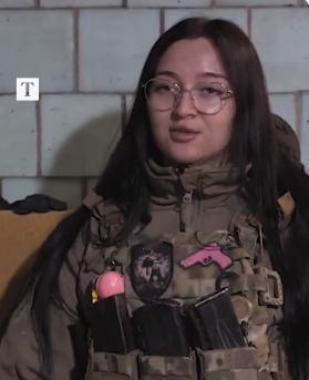 图文：怀孕4个月的乌军重型无人轰炸机女操作员仍在前线作战  “我想击毙尽可能多的