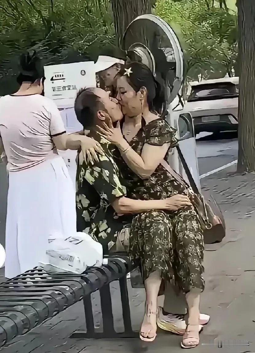 昨天，看到一组在平台上被不少网友热情评论、收藏的图文内容。实际上，这组内容中的图
