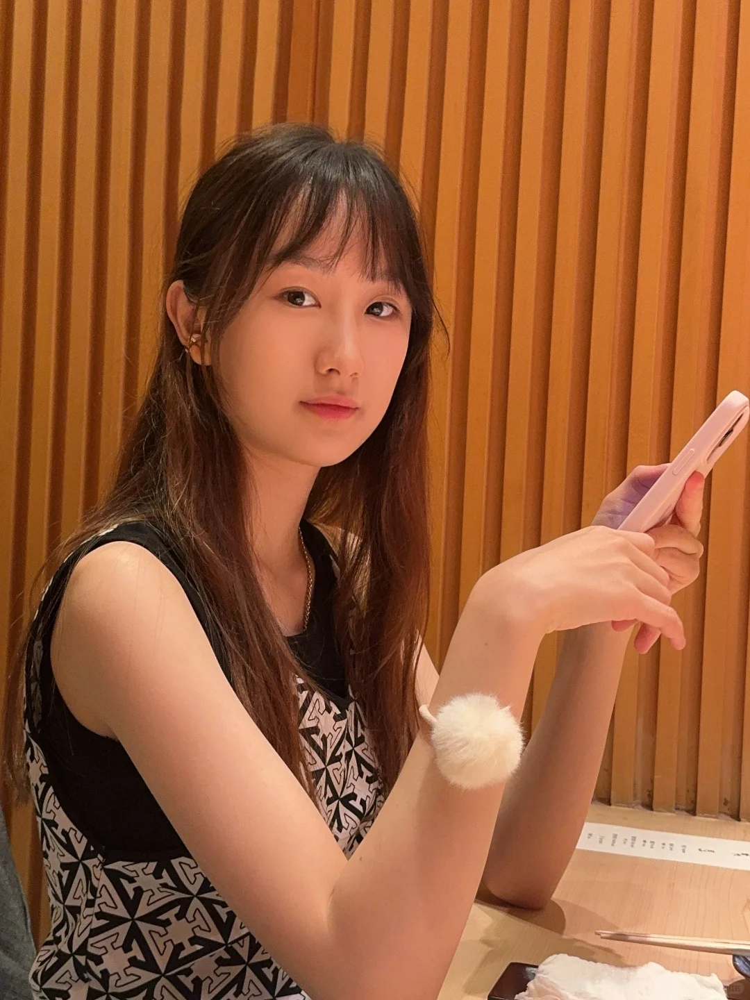 姐姐👧最近的她，还挺听话的～
