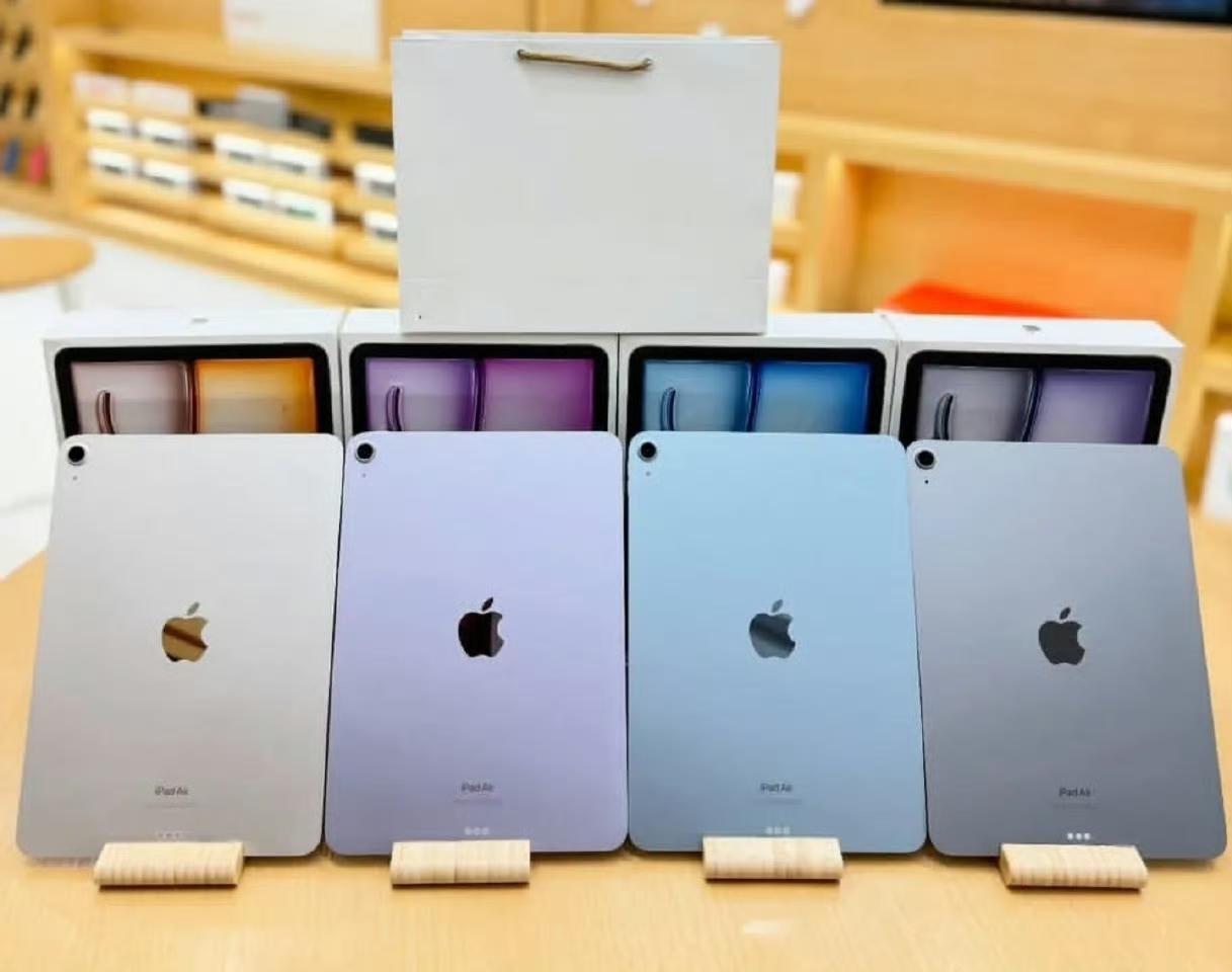 iPad中国市场份额暴跌至23%！国产平板凭什么抢走苹果的蛋糕？
 
刚看到Om