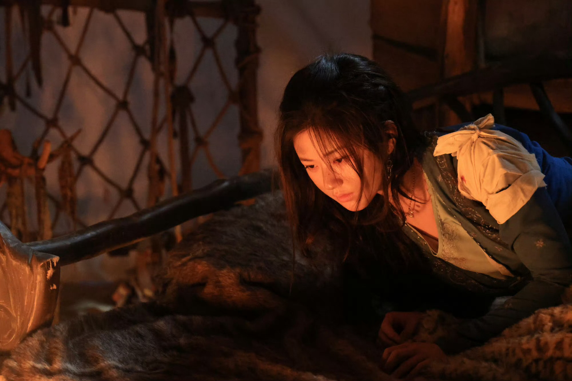 #赵露思忘记YouR手势舞的表情#[悲伤]真的有种手伸不进去屏幕的无力感，我真的