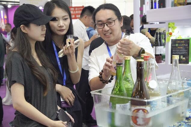 日本酒类在中国销售同比增长，虽然中日关系恶化。
5月21日，国际名酒展览会在广州