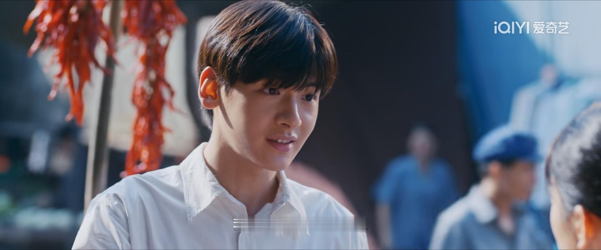 1983男主如何上来就对夏晓兰一见钟情再见义勇为了 