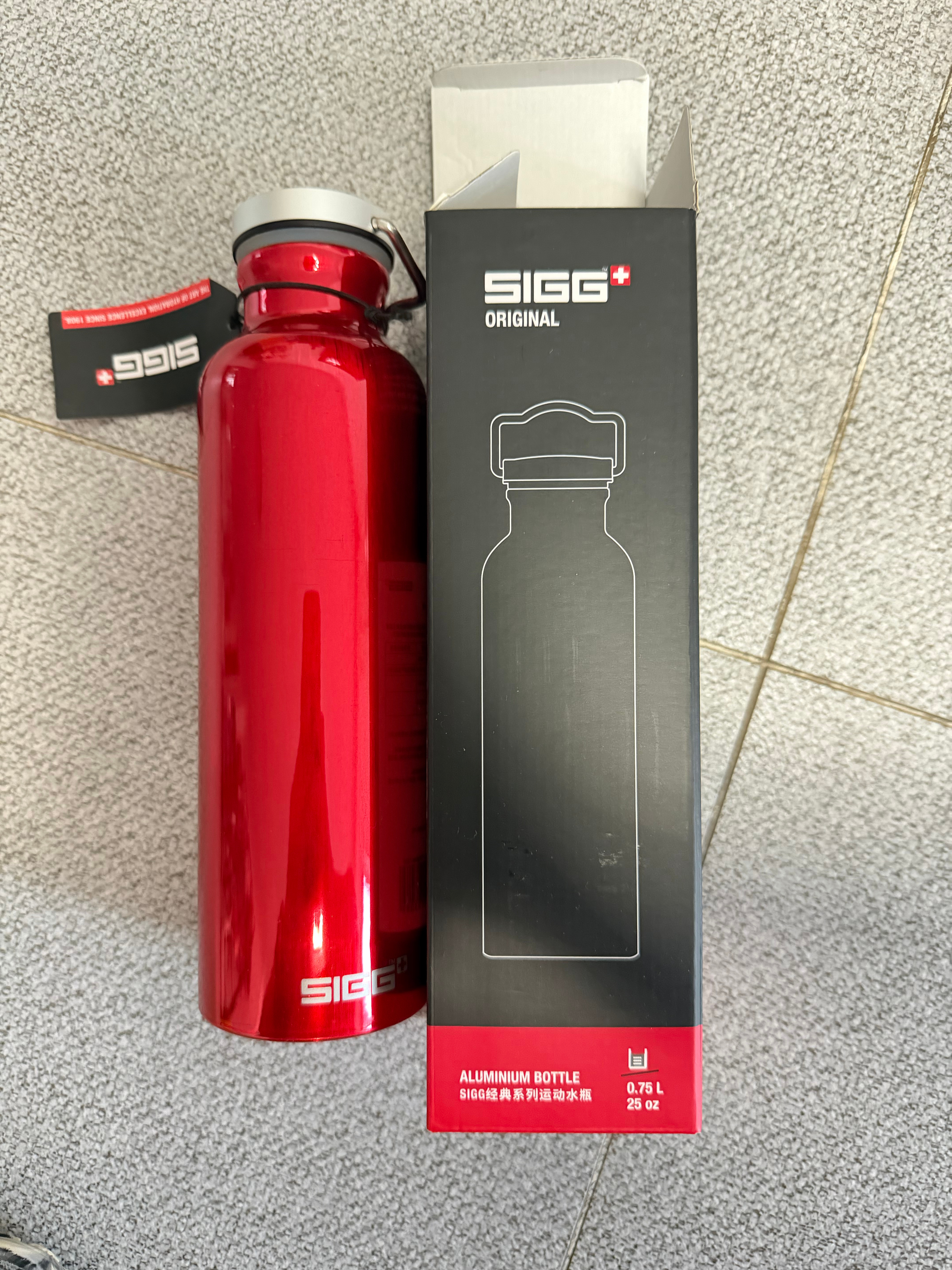 今天是妇女节，祝所有女生节日快乐。如果你不快乐也请你快乐一下。从去年开始，我好像