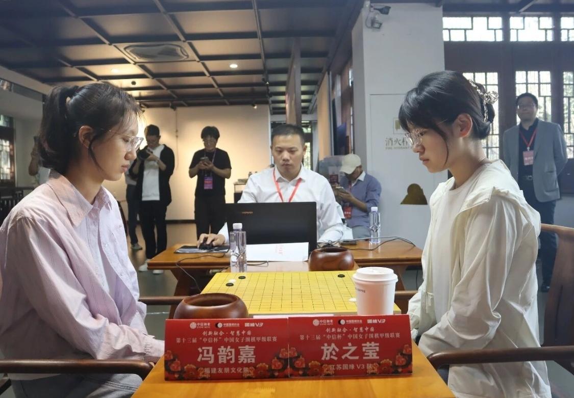 女子围甲精彩战况~
杭州云林决破稳居榜首
卫冕冠军成都不敌贵州
个人榜唐嘉雯一马