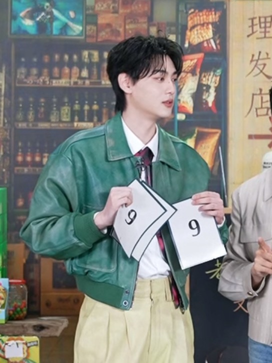 密码是雷朋99 
