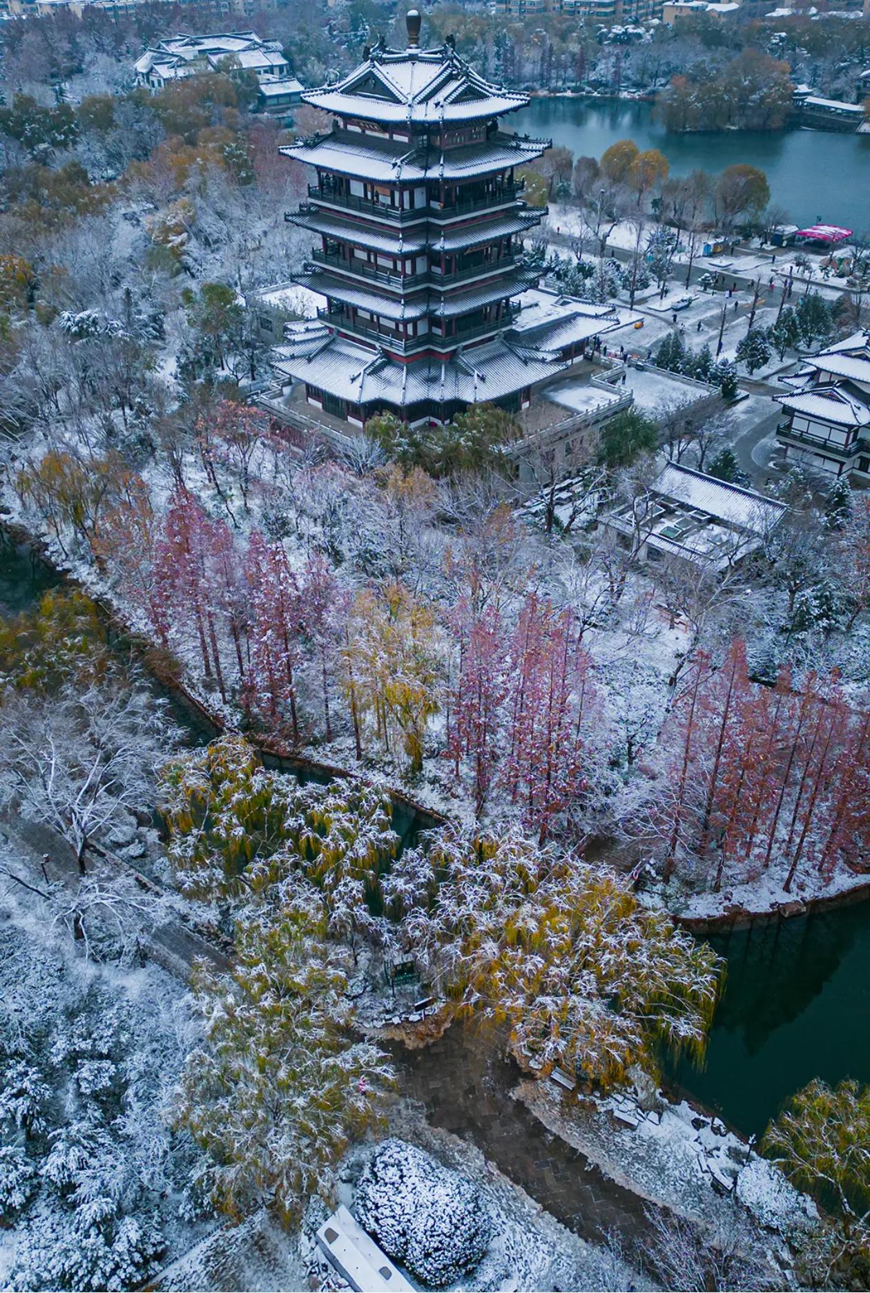 雪后的济南大明湖