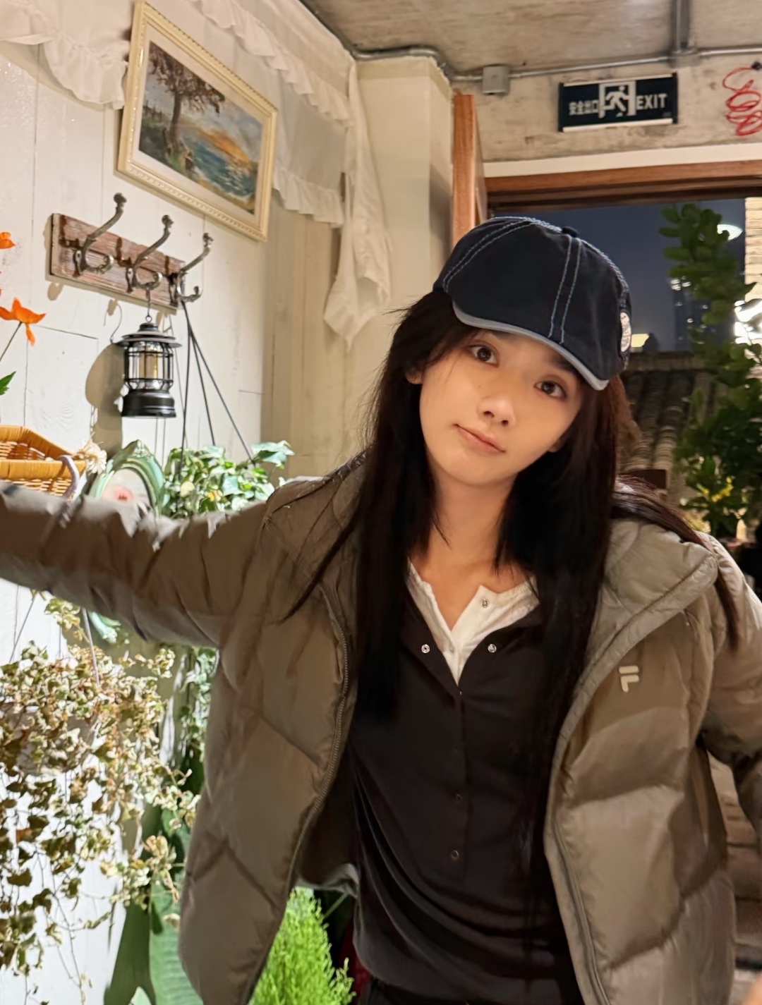 王影璐分享了一组日常～“走吧出去玩欣赏下重庆的夜景” 