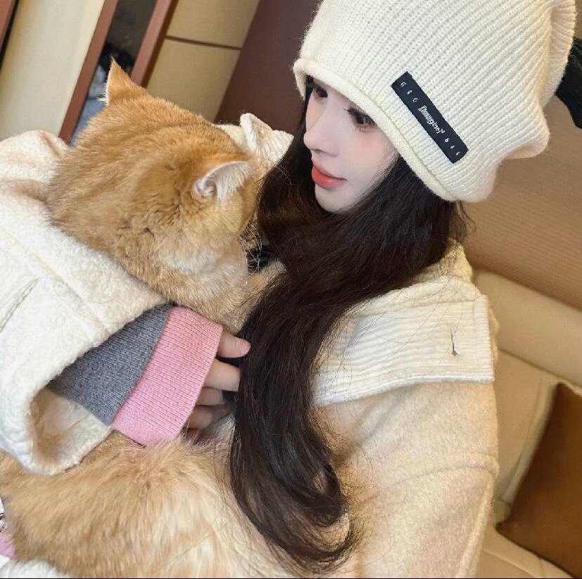 鞠婧祎养猪小能手嘻嘻从小猫变成小猪 