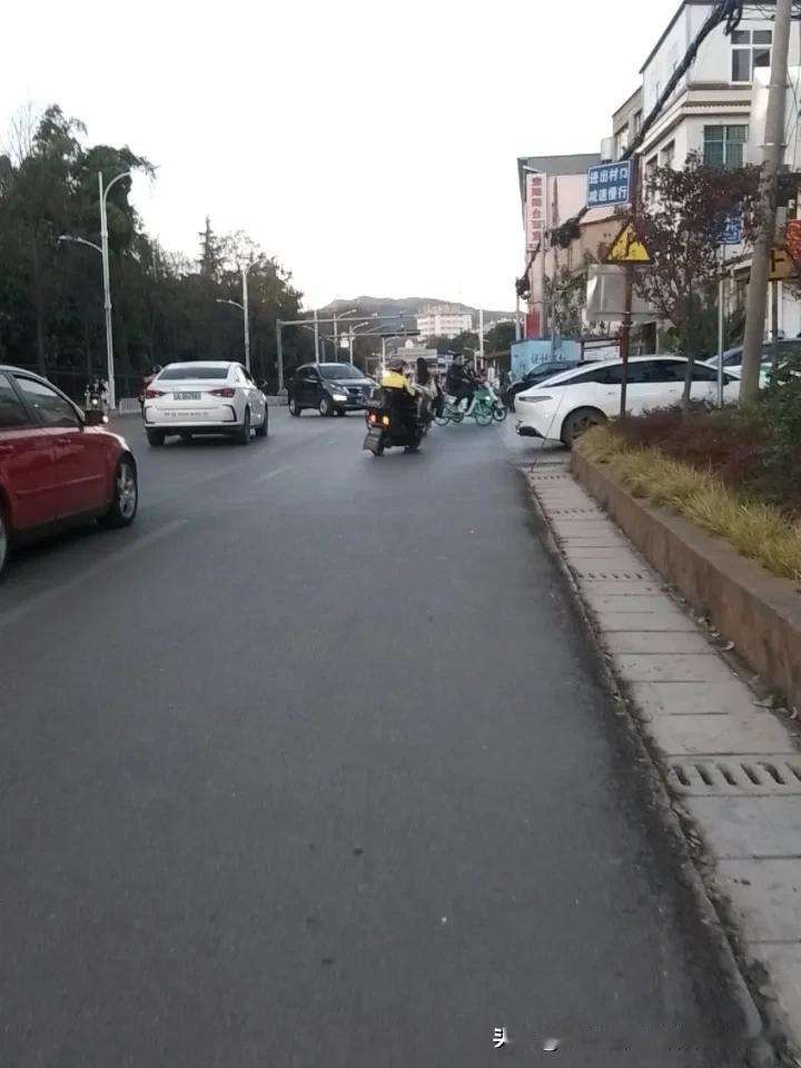 给2026的自己写句话愿2026年自己的工作稳稳当当、妈妈和儿子身体健康！儿子学