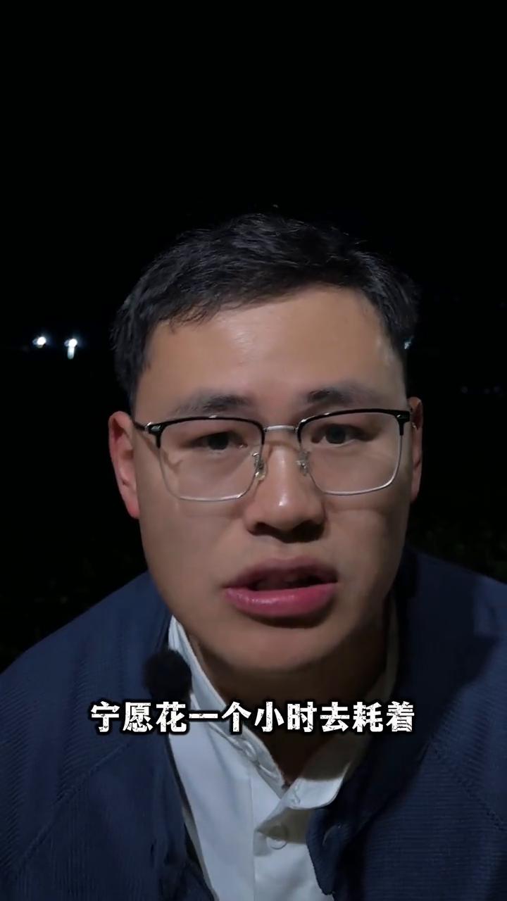 数学不会做一定要看答案。
一道数学题不会做看答案很丢人吗？就一道数学题非要证明自