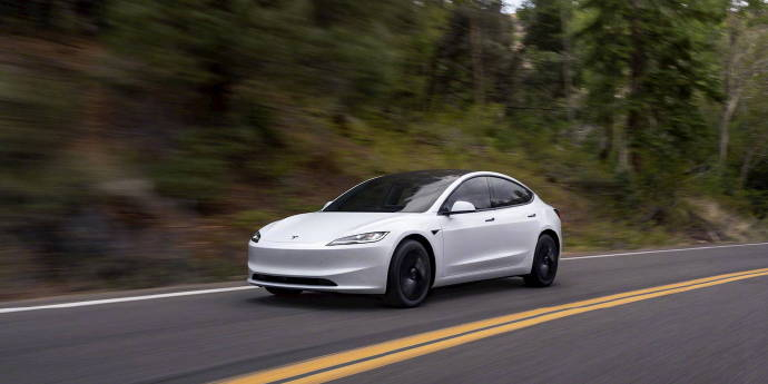 【约 2.9 万美元，中国产特斯拉 Model 3 后驱版在加拿大售价创历史新低