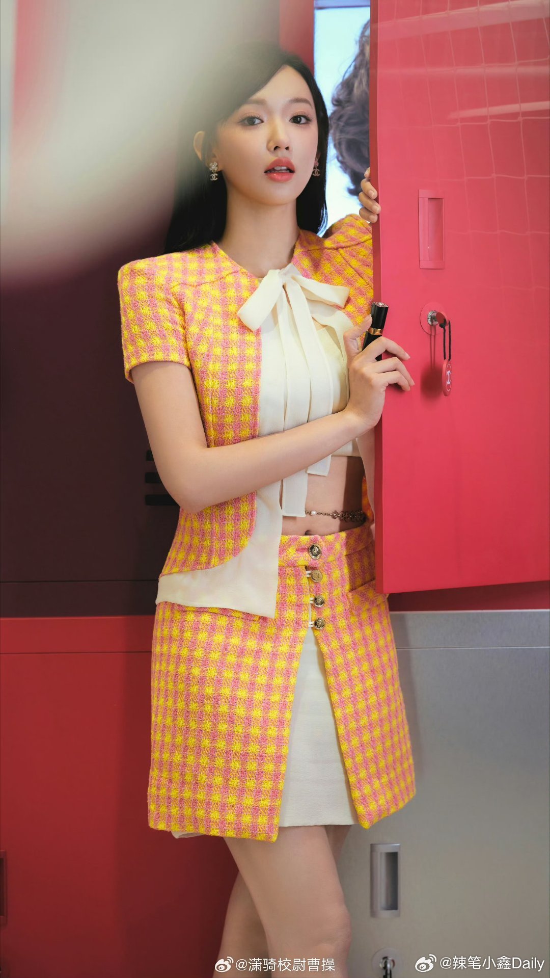 对于辣几乐华不抱任何希望，百妖谱给我争取一个单元女主就心满意足，那么多个单元故事