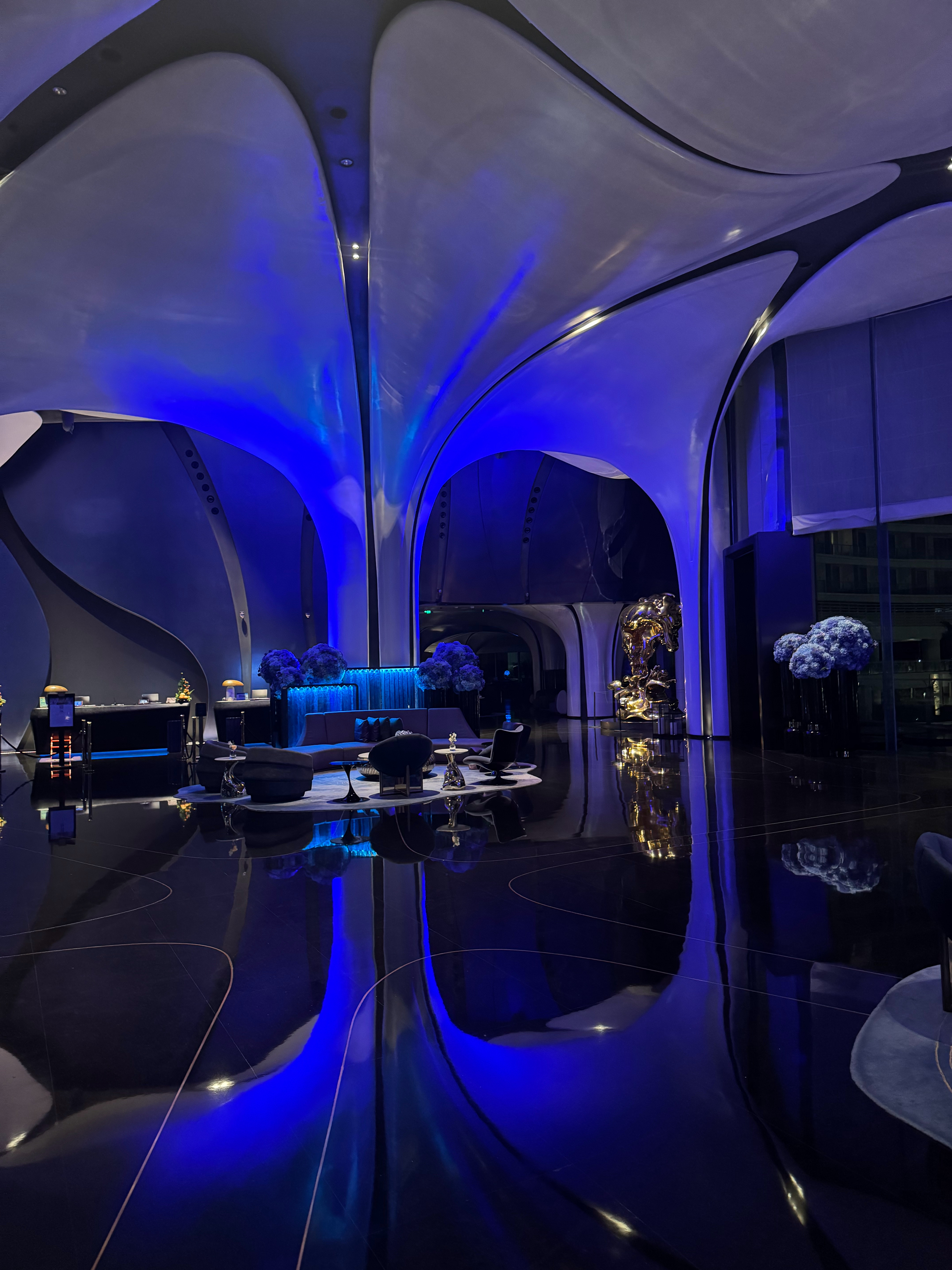 深圳美高梅，由钓鱼台国宾馆与美高梅国际合资酒店管理集团打造。24年开业，设施很新