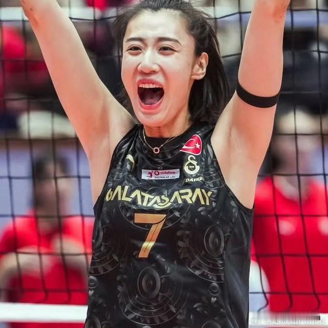 【土超女排】2025/26赛季土耳其女排联赛常规赛第13轮，戈兹特佩1-3加拉塔