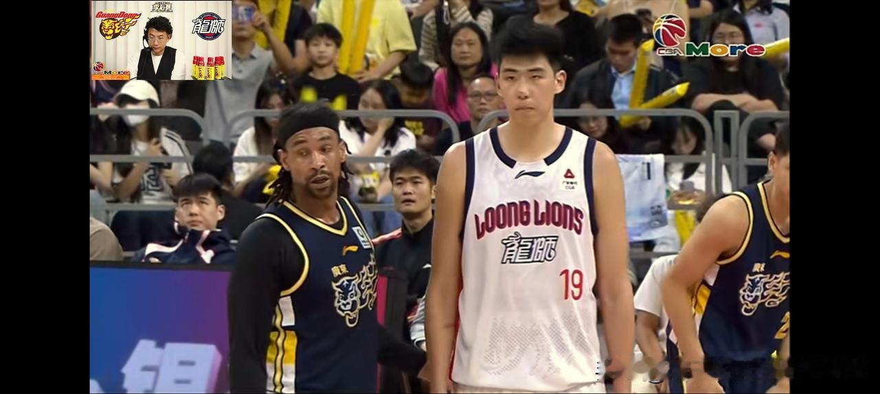 中国男篮大胜中国台北，一人却难落寞！
今天下午中国男篮18分大胜中国台北，全队1