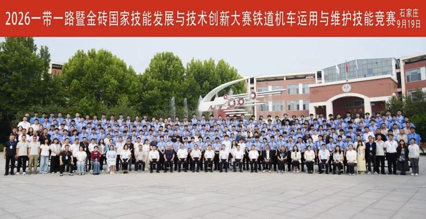 很多学生、家长一直在纠结：上学要考什么证书、拿什么荣誉才能加持自己。
刷到这张合