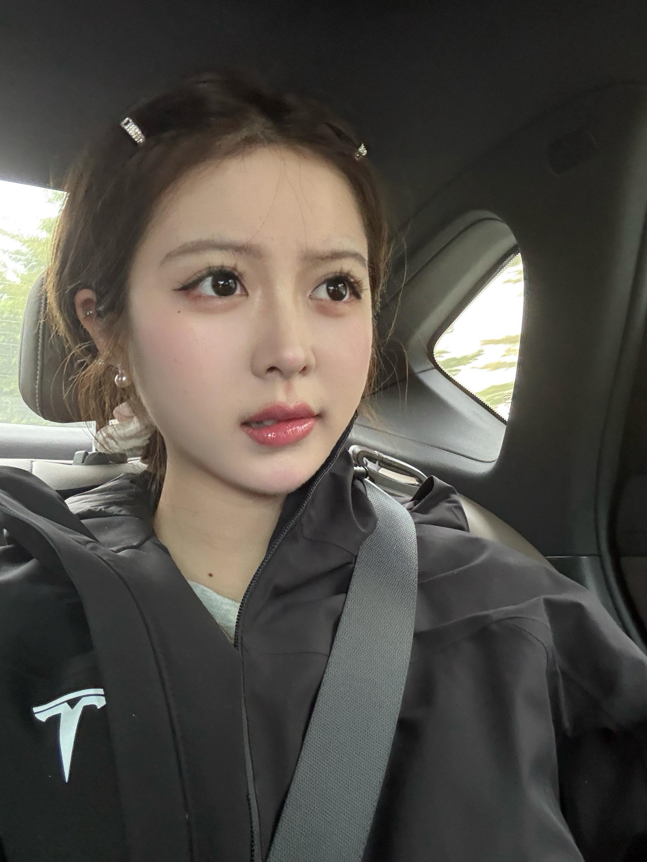 上班路上…