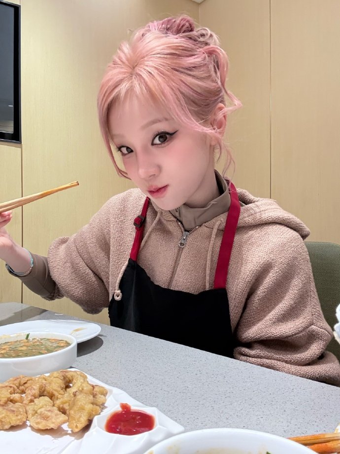 宋雨琦朱迪耳朵宋雨琦cos朱迪 宋雨琦朱迪耳朵好可爱 