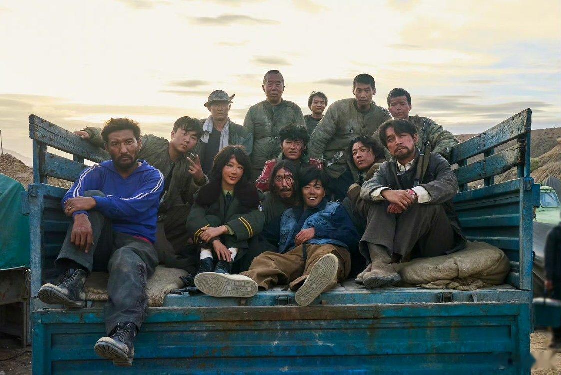 杨紫要怎么去形容这段日子杨紫生命树杀青图文杨紫生命树杀青图文 ​​​