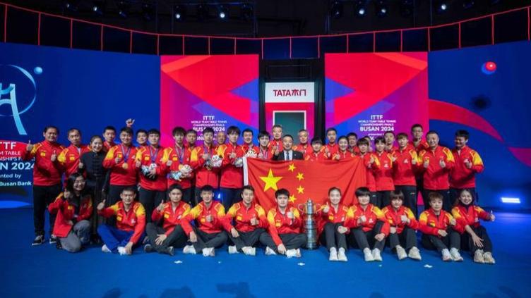 2025年12月7日晚，成都混团世界杯冠军决赛的舞台星光熠熠。中国队与日本队巅峰