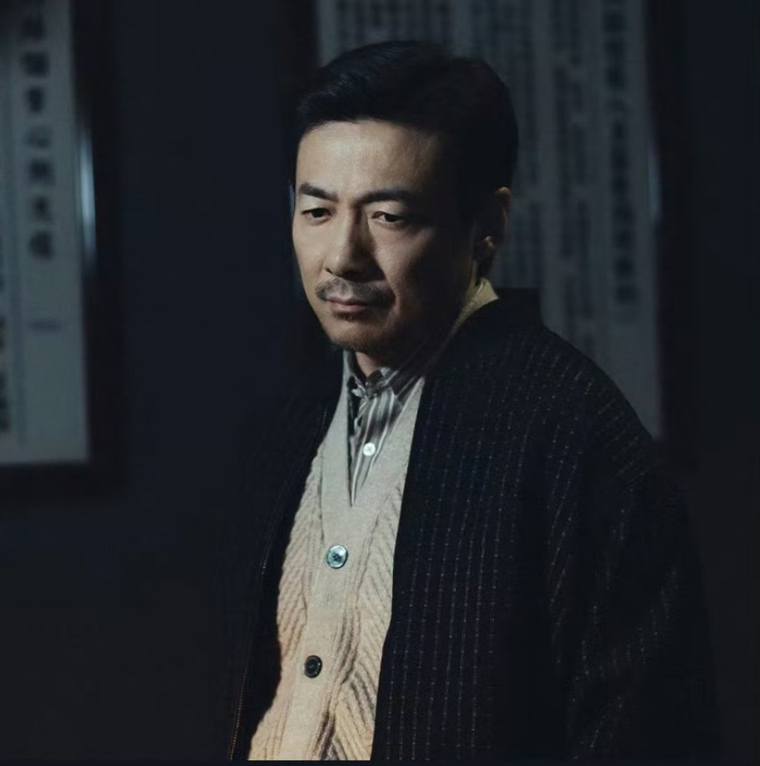 在《交锋》这种谍战剧里看到祖峰我就笑麻了李涯这回胜利抵台了？站长把余则成甩在大陆