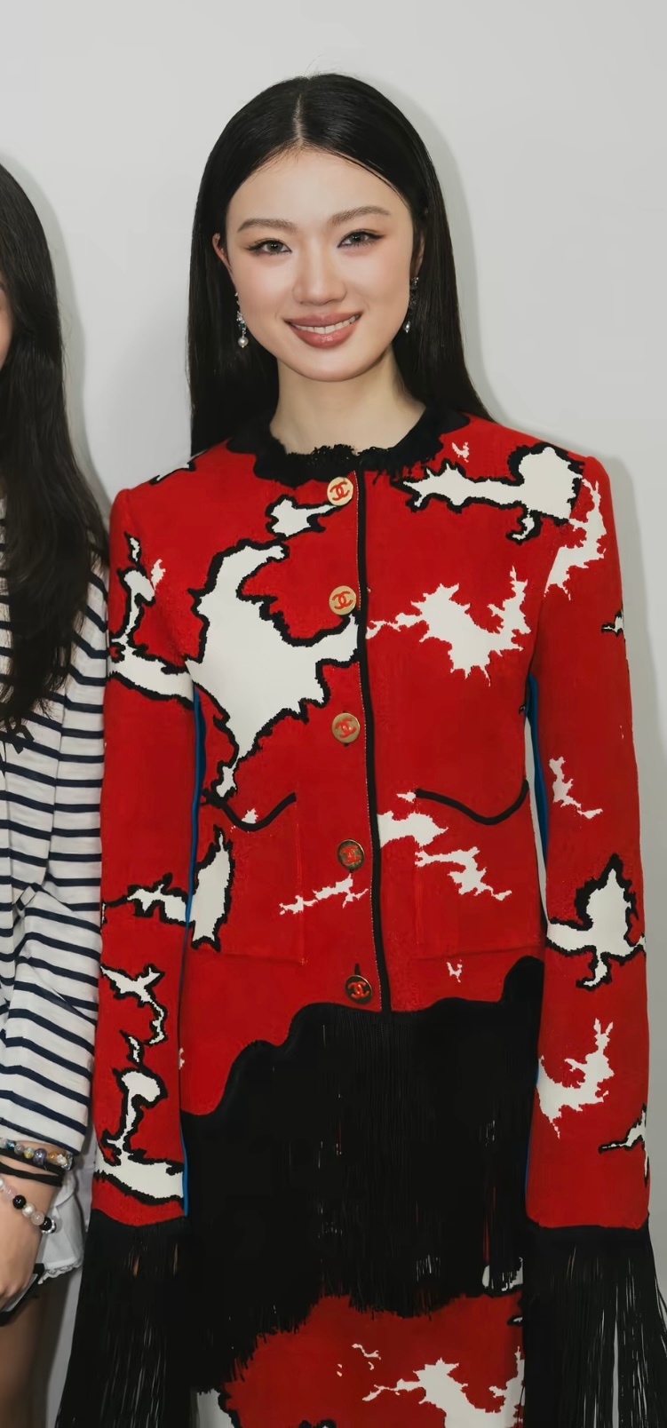 点开合照扑面而来的是妈妈的香气……好喜欢这套妆造 美萌肥牛卷 