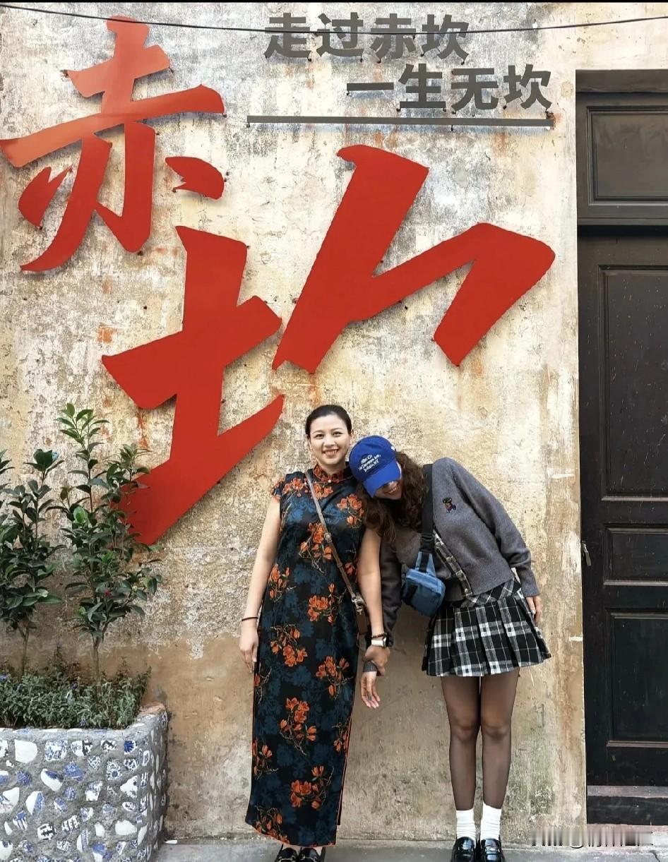 持续红了这么多年，怪不得赤坎老街的吸引力依然在线，看看这个创意便是一个证明。在赤