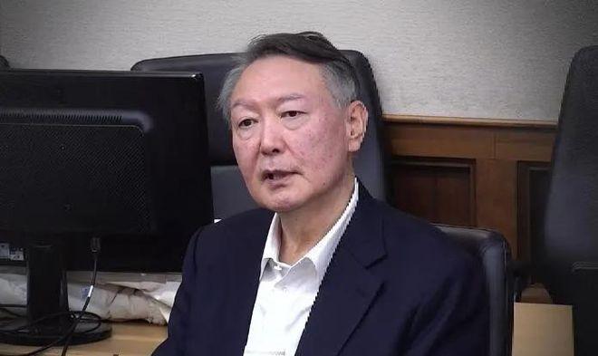 就昨天，尹锡悦一身轻松从法院大门走出来，金建希却在法庭上嚎啕大哭，说自己 "全完
