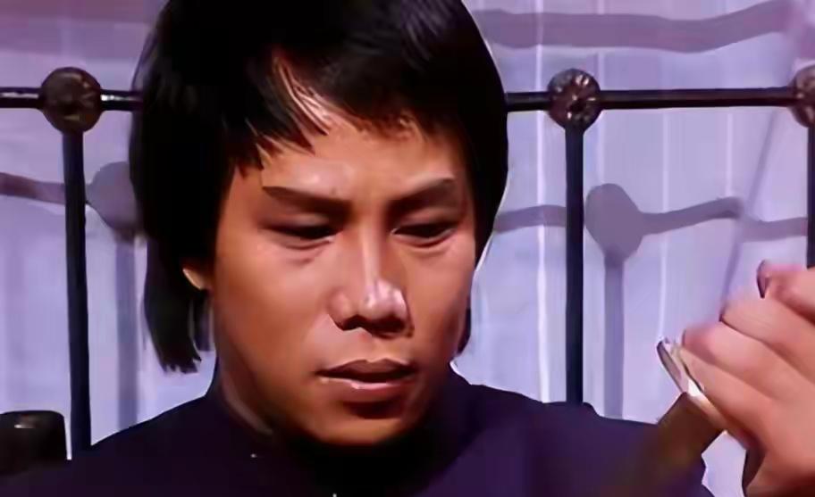 最经典的陈真塑造者梁小龙走了，终年77岁[祈祷][祈祷][祈祷]
前几天回老家，