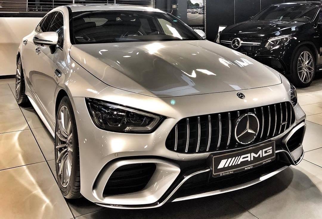 银色的 奔驰 GT4 63S AMG ​​​