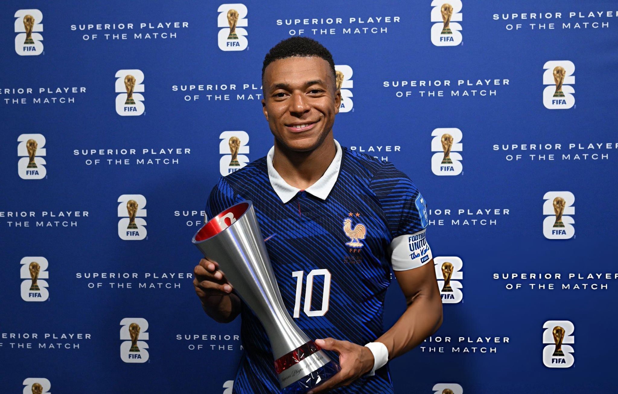 姆巴佩  基利安·姆巴佩获得本场比赛最佳球员👏🇫🇷✨今晚法国人双响🔥⚽️