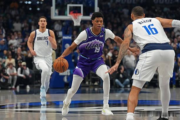 我甚至现在都觉得艾斯-贝利是值得探花签或者榜眼签的。马刺那边需要哈珀吗？有一定的