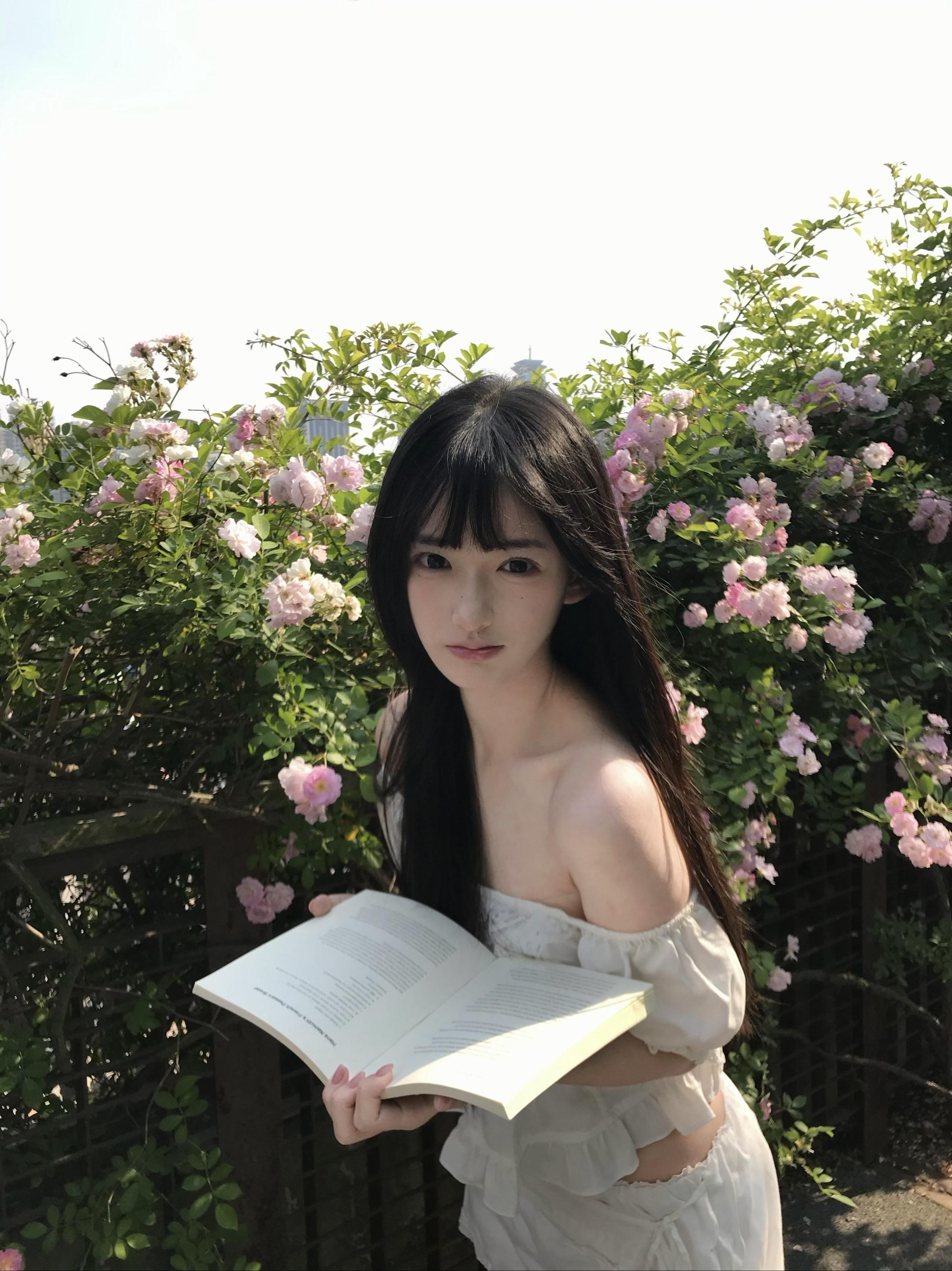 那天 我经过一片花园