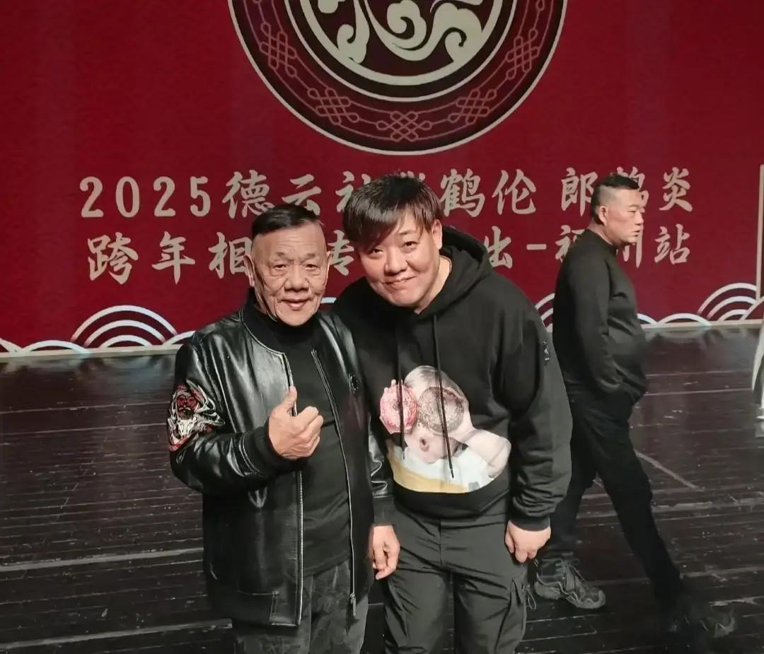 边角料今晚过生日了，但是有个问题，现在到月底了，沙里娃的退休金见底了，刷不刷得动