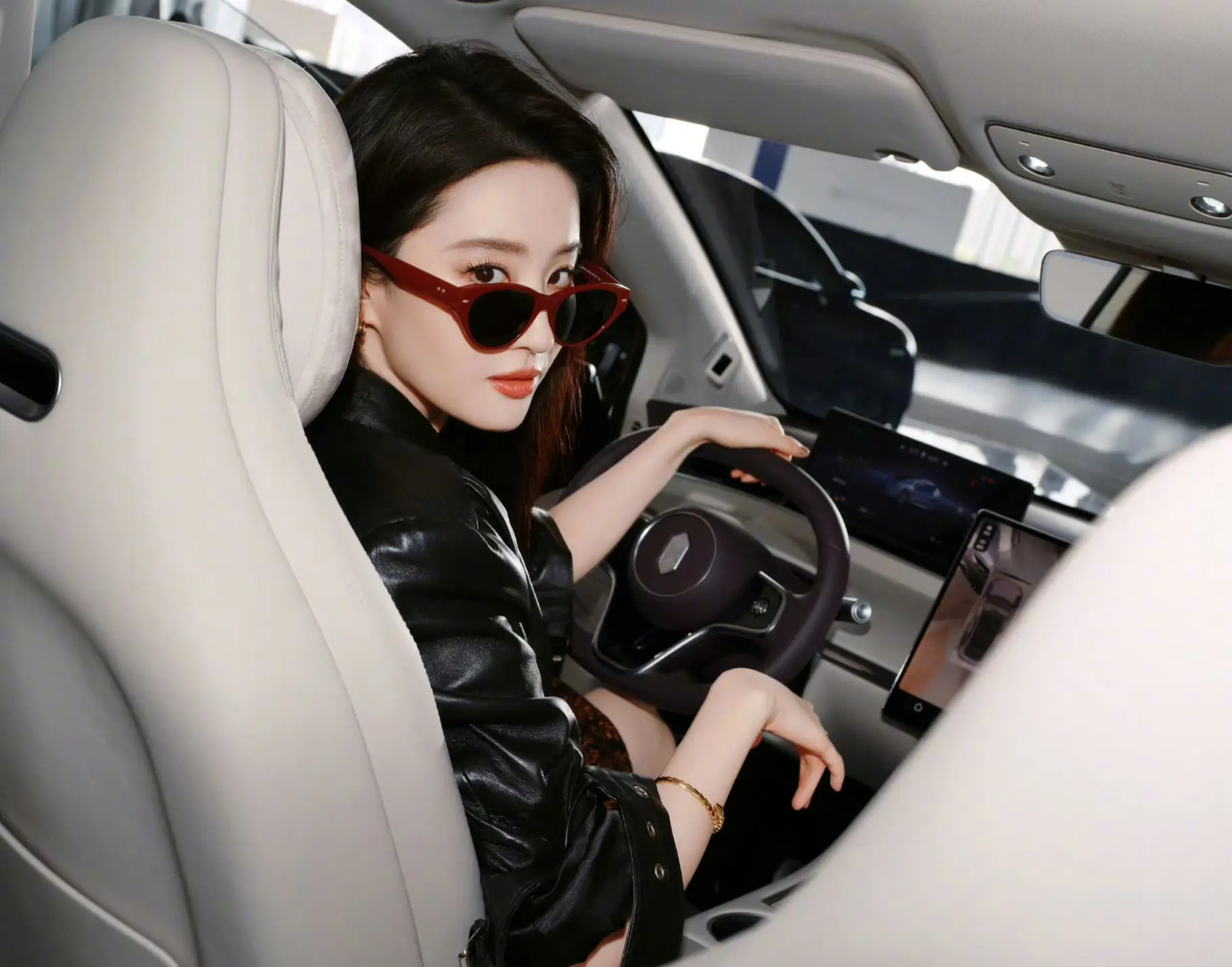 刘亦菲刘亦菲智界代言人新图