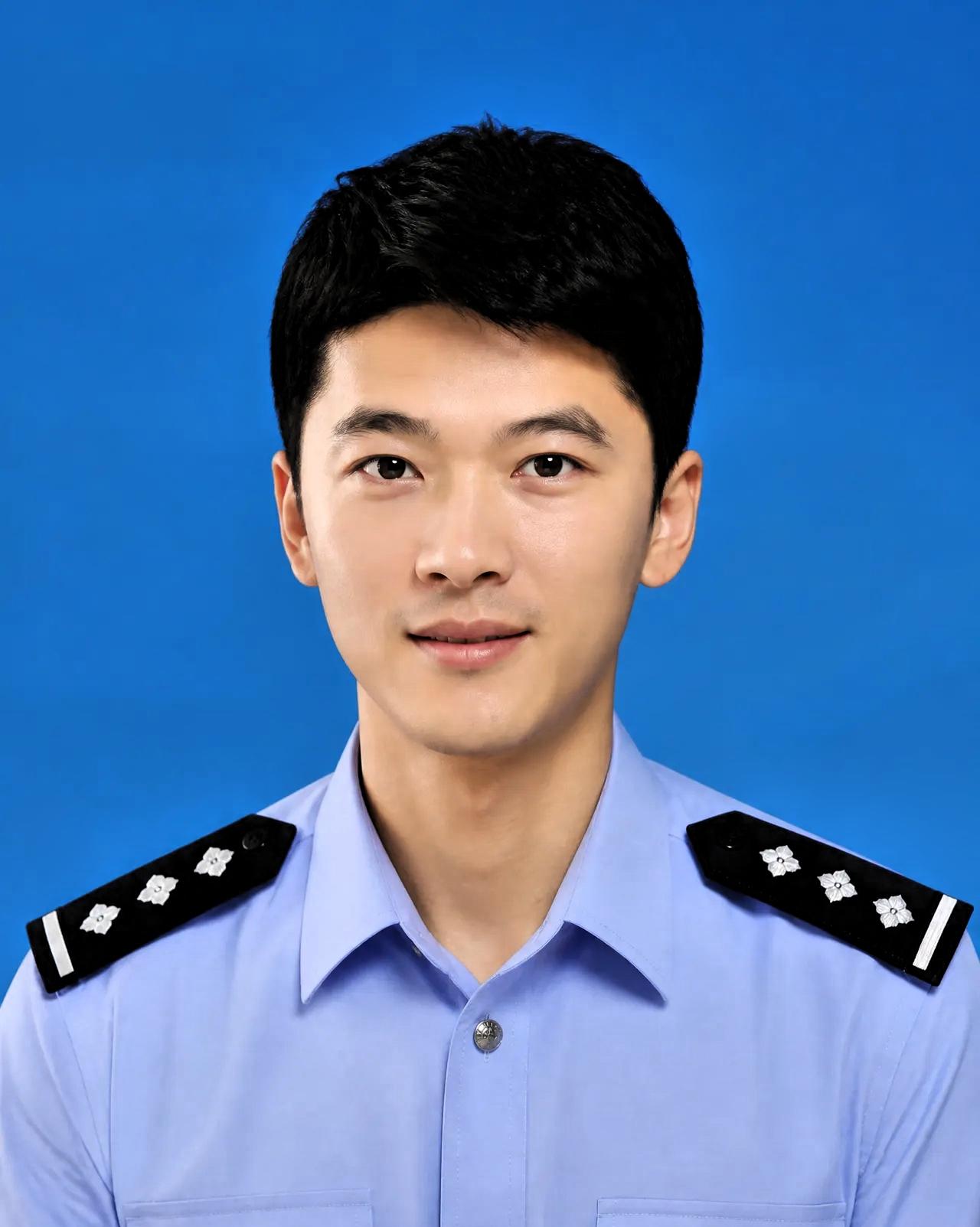 詹文锴，男，1984年4月出生，中共党员，生前系浙江省诸暨市公安局刑侦大队副大队