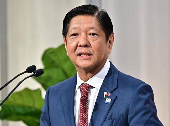 在马尼拉那座光鲜亮丽的总统府里，此时上演的已经不是政务博弈，而是一场注定要让整个