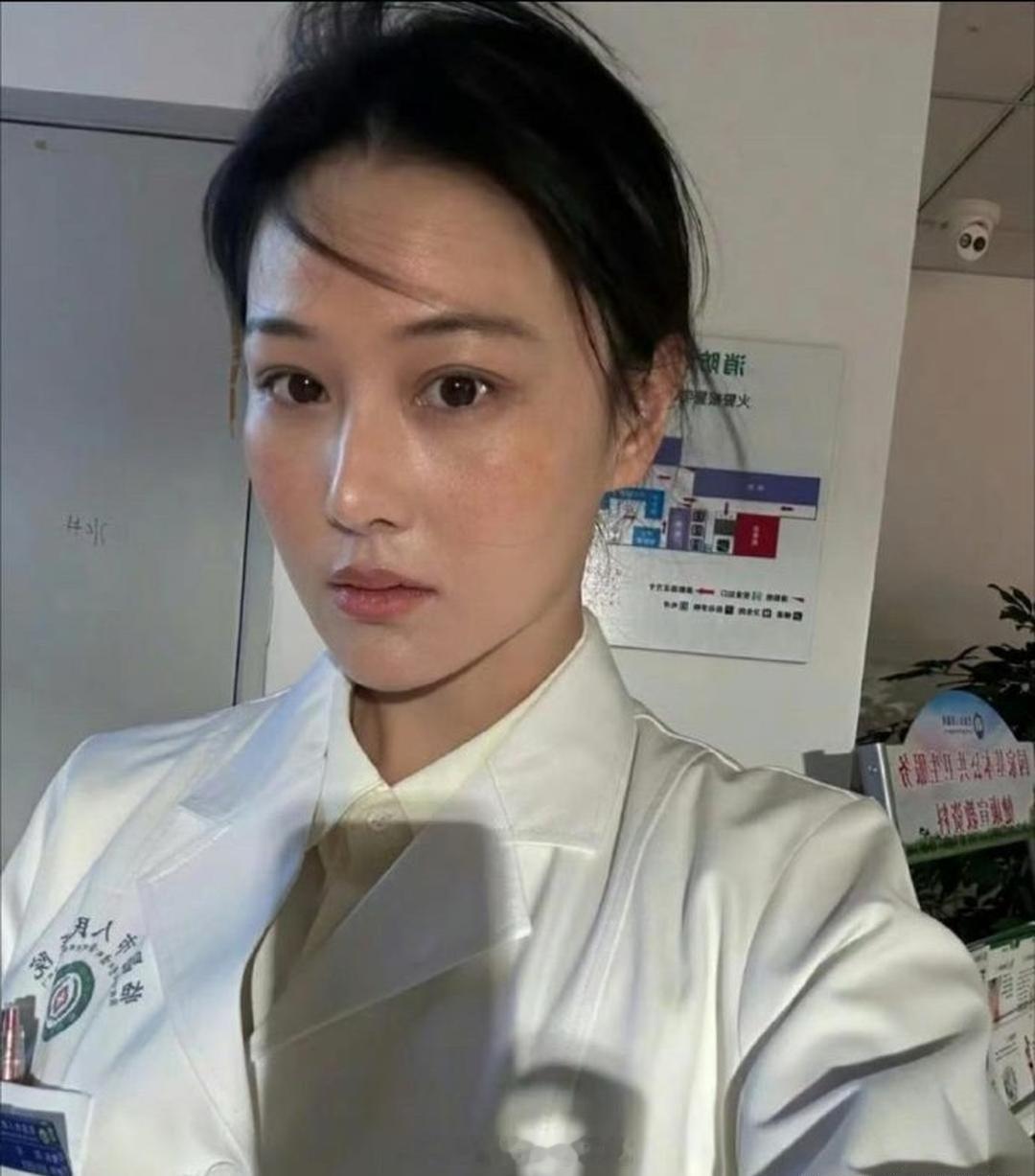 难以置信，这居然是张馨予素颜照！ 