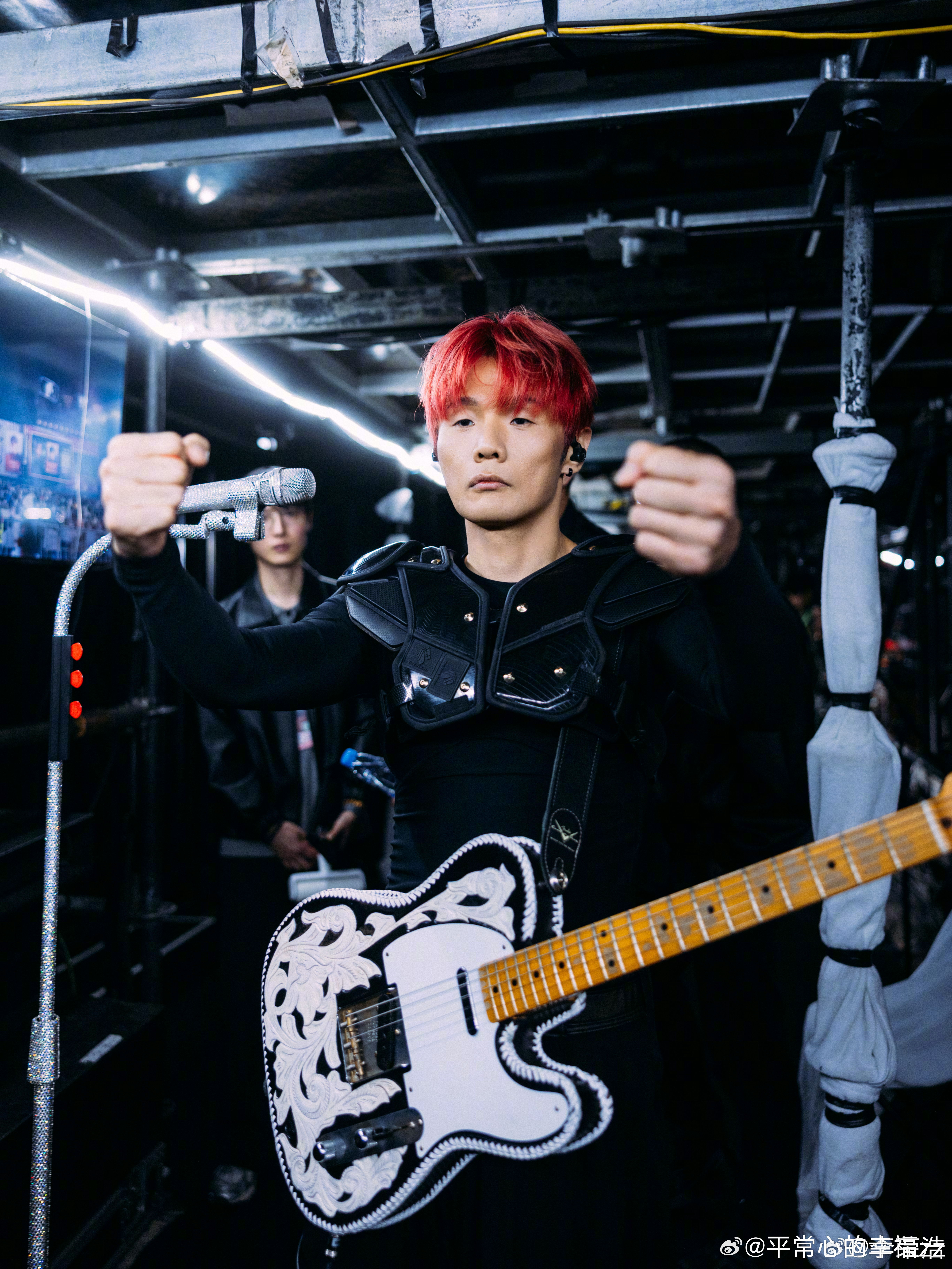 单依纯承担全额版权使用费及赔偿热点观点﻿ 李荣浩明确拒绝后仍硬唱？单依纯这波操作