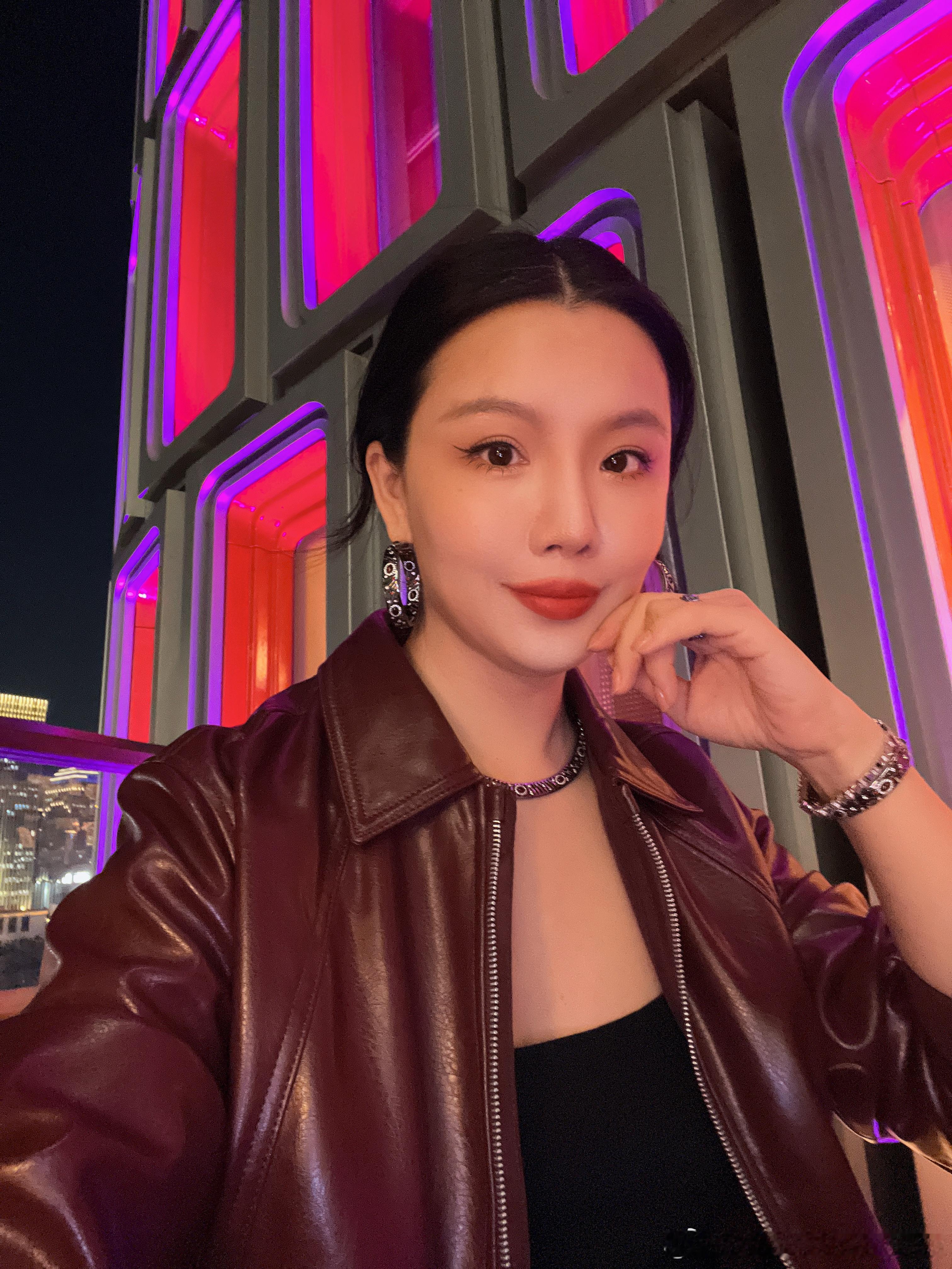 每次上一当，当当不一样[哈哈]没关系，还有5位鹅鹅替我幸运～ ​​​