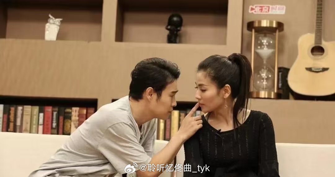 刘涛老公看到这照片，估计也会伤心吃醋吧？ 