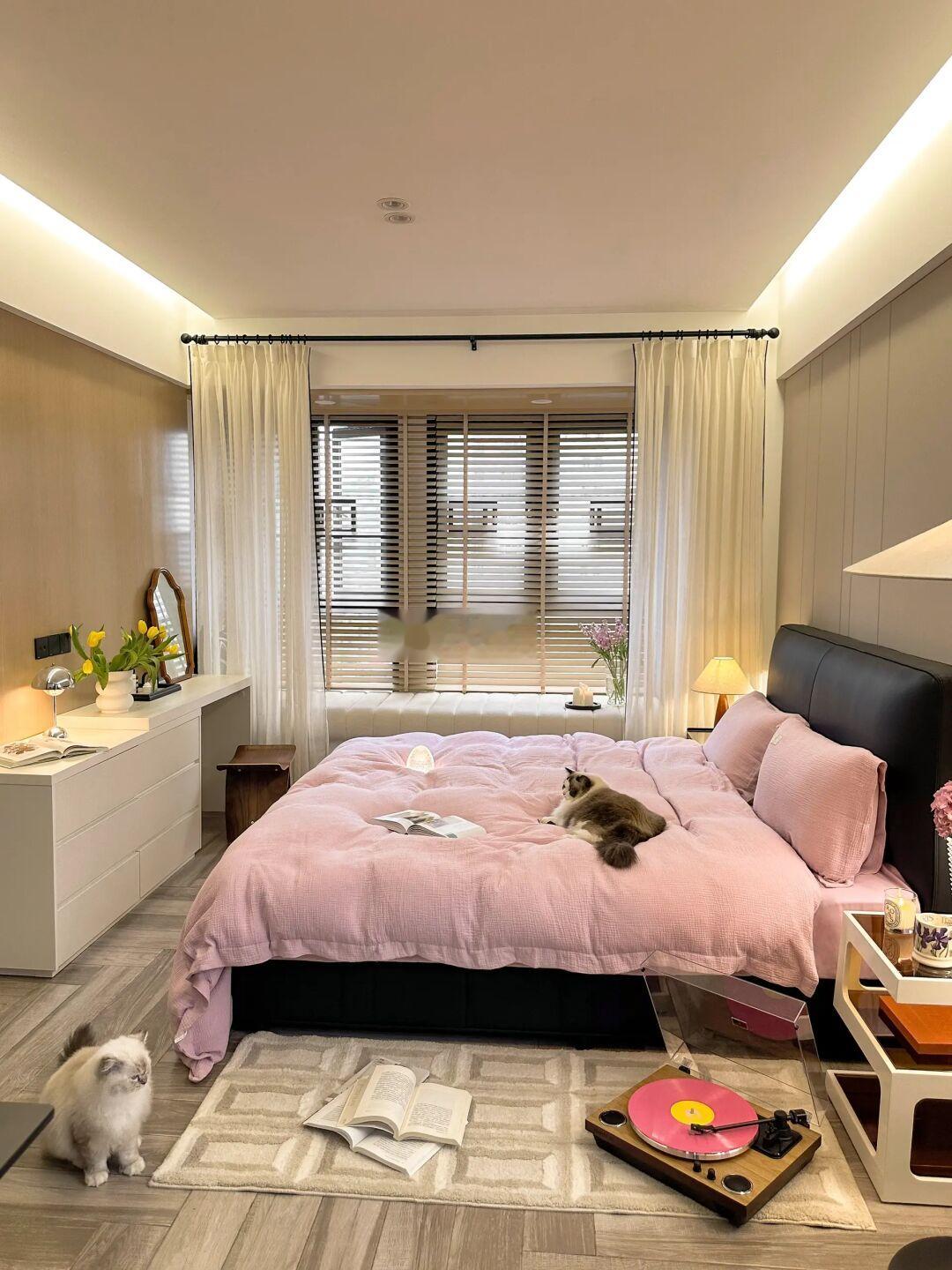 Bedroom ｜秋日里的那抹温柔紫色