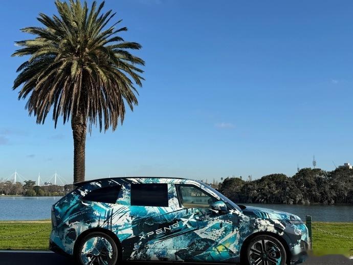 何小鹏带队全球顶级媒体路测G9L 看着大师兄带着一堆海外媒体在慕尼黑开G9L，还