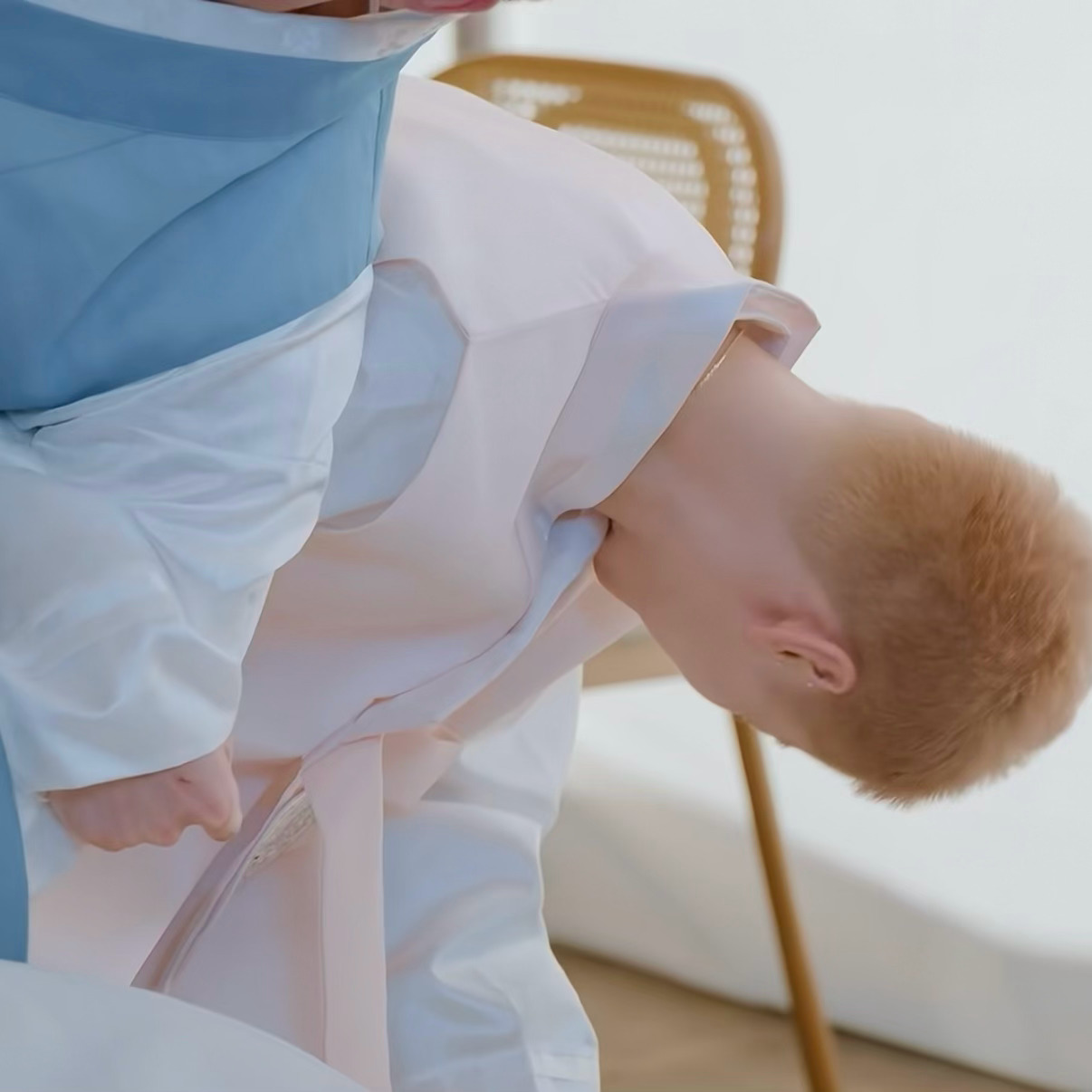 有没有人懂这一块 好粉啊这个小鹿鹿鹿晗哈哈哈哈哈 鹿晗腿长184cm