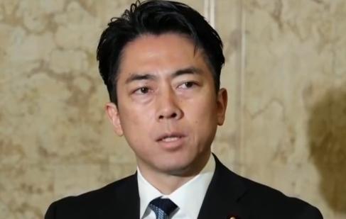 小泉进次郎又发声了
这次不是批评我们国家的高铁，而是公开指责我们，说我们国家国防