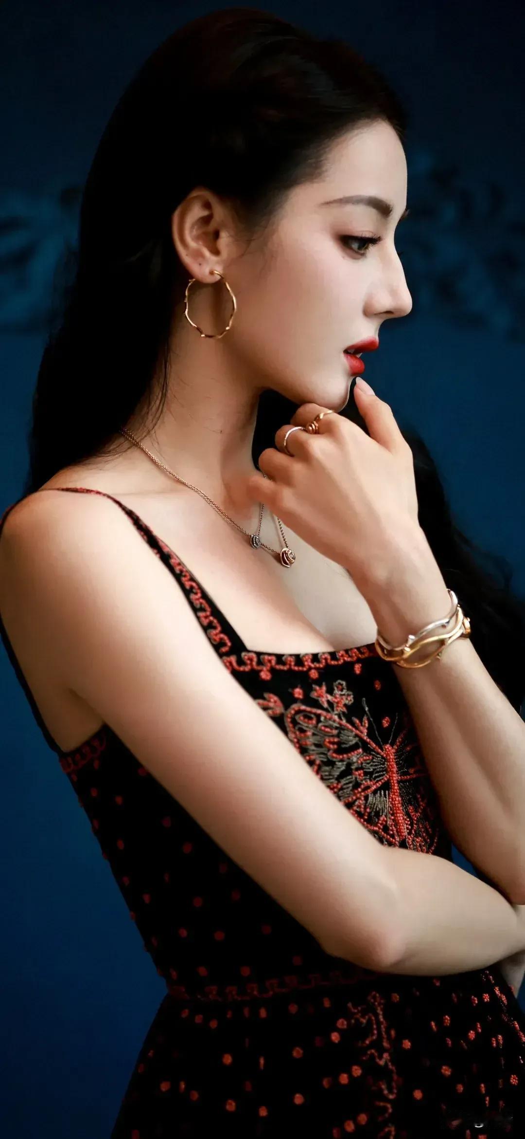 #女星谁最美？# #哪位女神惊艳# #女明星高清美图#