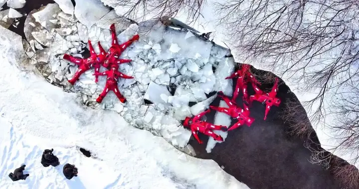 花几百元躺着玩的冰雪项目，怎么火遍全国了